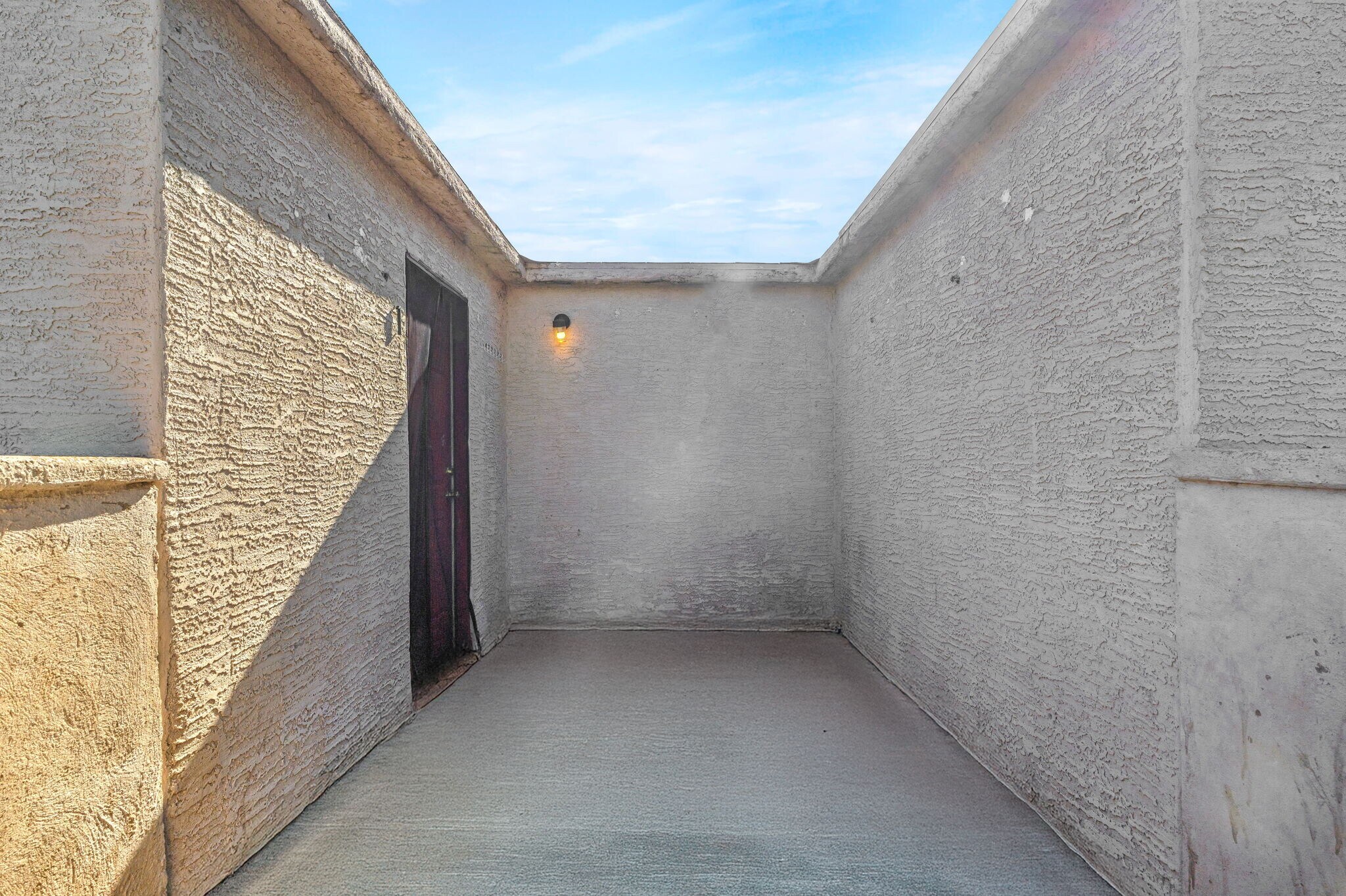 Building Photo - 2745 E Willetta St