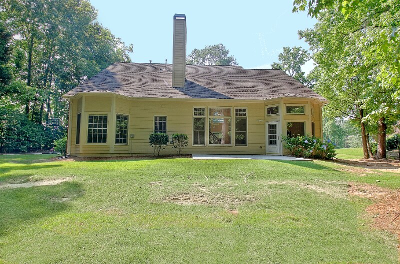 Building Photo - 185 Newfield Dr