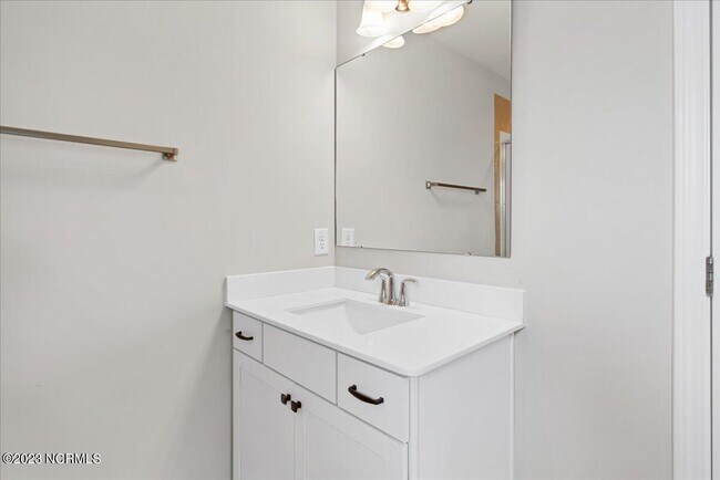 Building Photo - 712 Burley Oak Dr