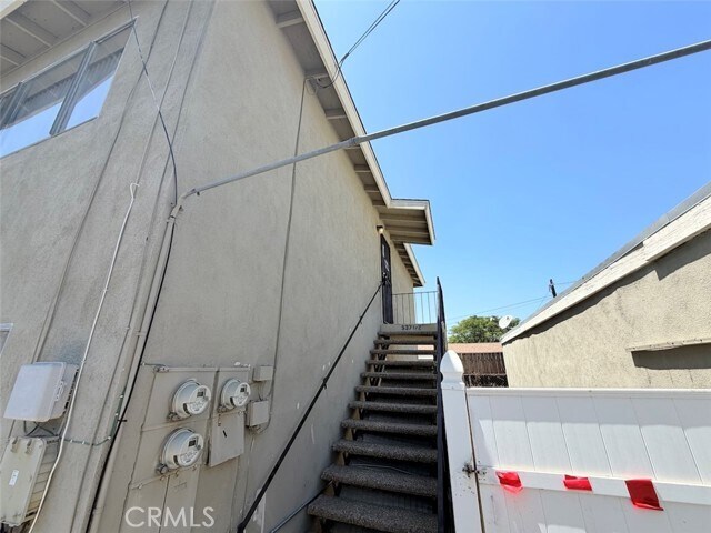 Building Photo - 537 W Crescent Dr