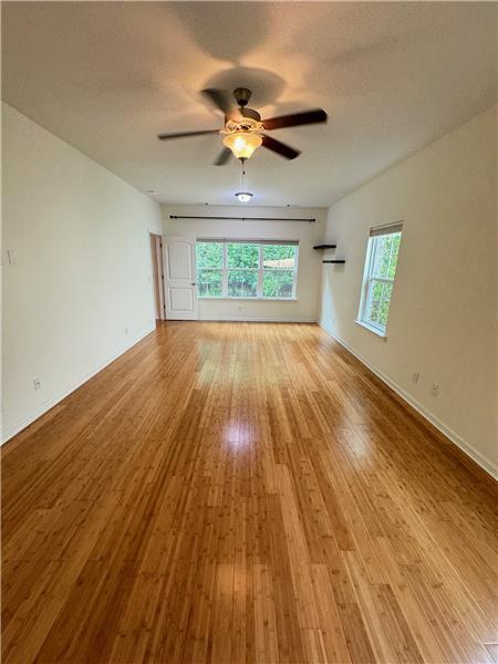 Building Photo - 103 Tahoe Dr