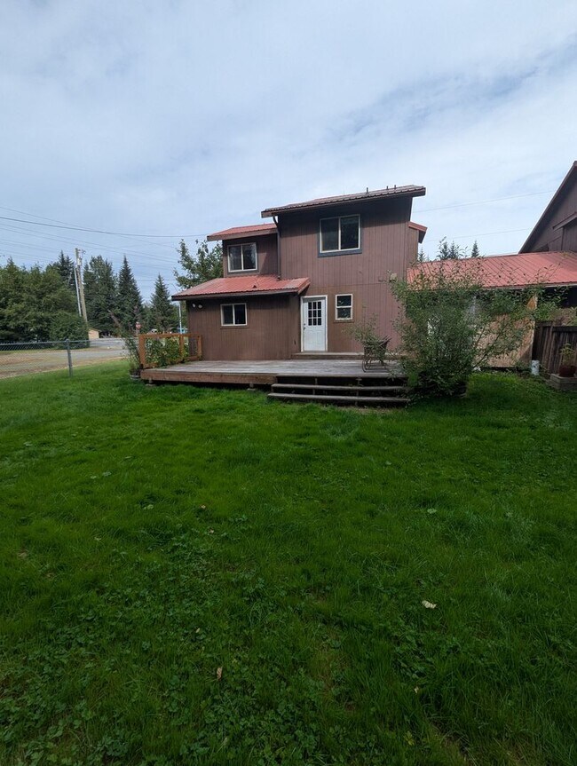 Building Photo - 8496 Thunder Mountain Rd