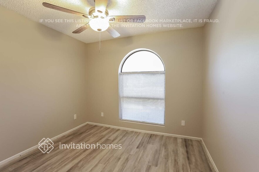 Building Photo - 5321 W Riviera Dr