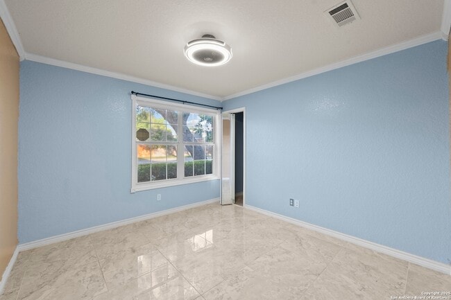 Building Photo - 6739 Tezel Bend
