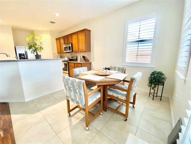 Building Photo - 17518 Stamford Oaks Dr
