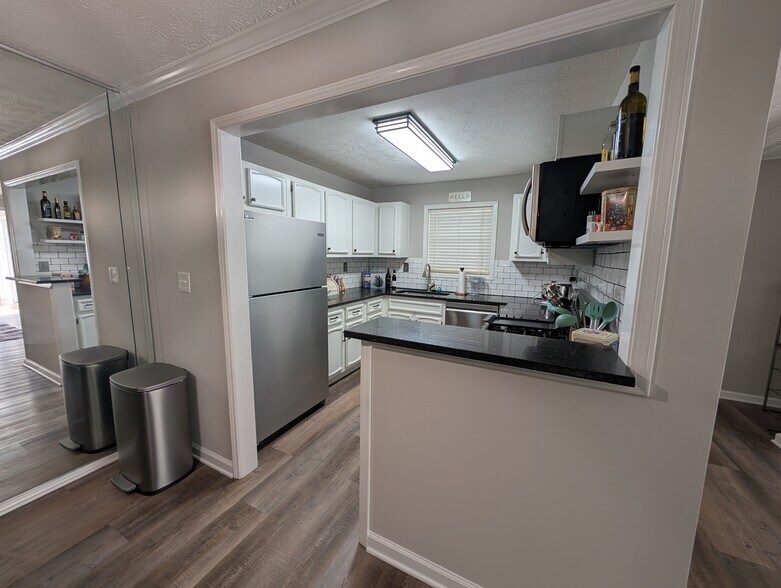 Building Photo - 1302 Natchez Trce