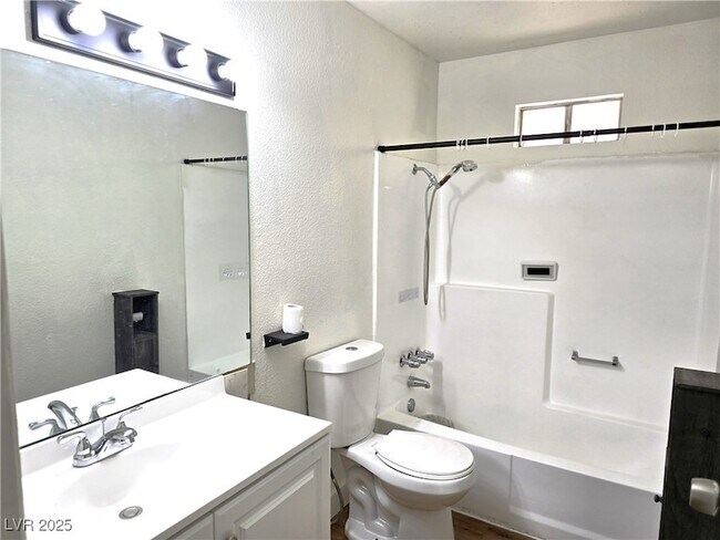 Building Photo - 1708 Cordoba Ln