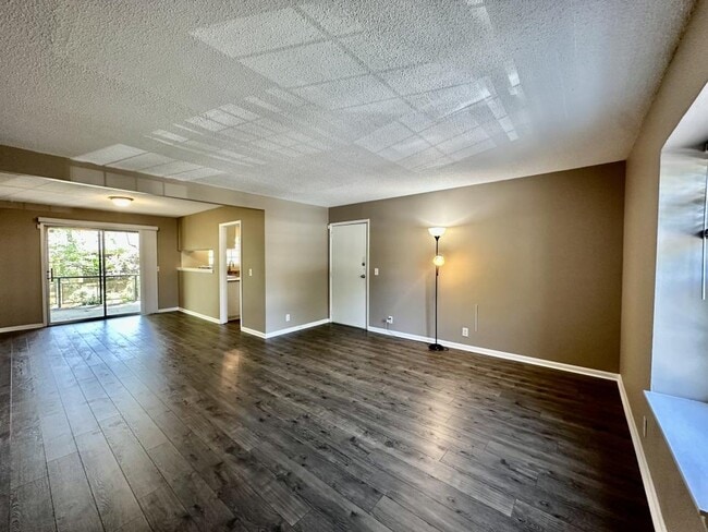 Building Photo - 2638 Park Rd