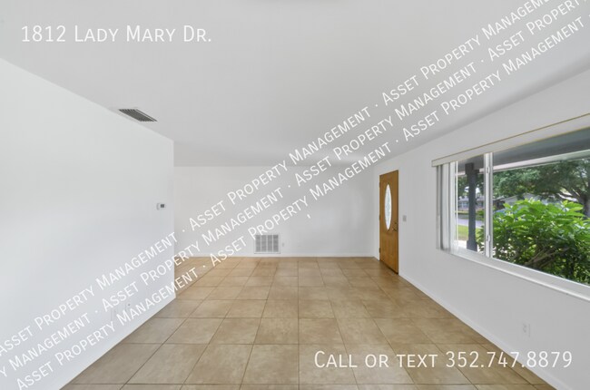 Building Photo - 1812 Lady Mary Dr