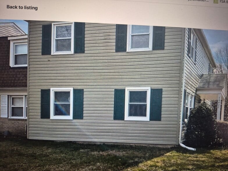 Building Photo - 12427 Persimmon Rd