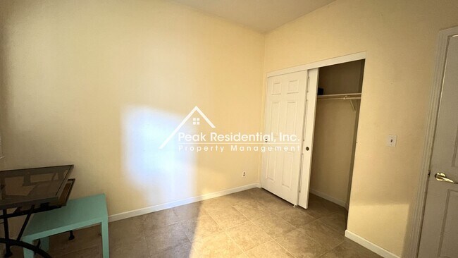 Building Photo - 402 Harlow Ct