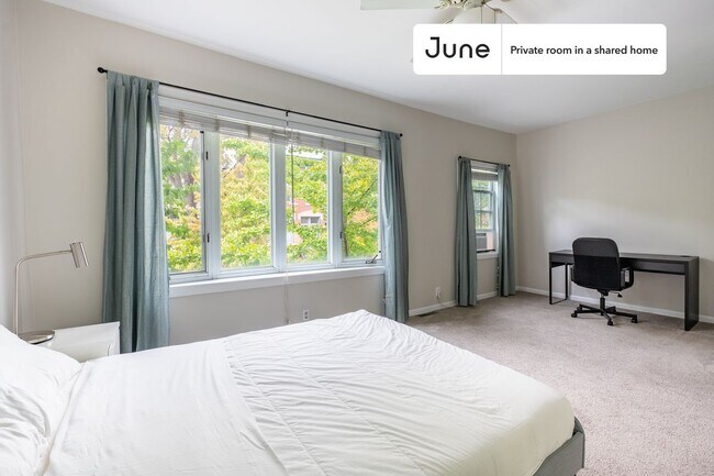 Building Photo - Room in Shared 5 bed/3 bath home