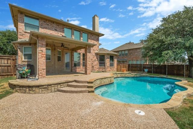Building Photo - 3812 Lakeway Dr