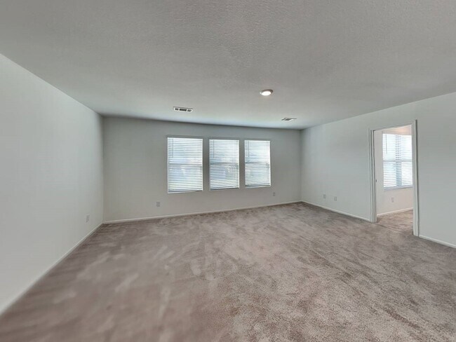 Building Photo - 22264 Stoney Ravine Dr