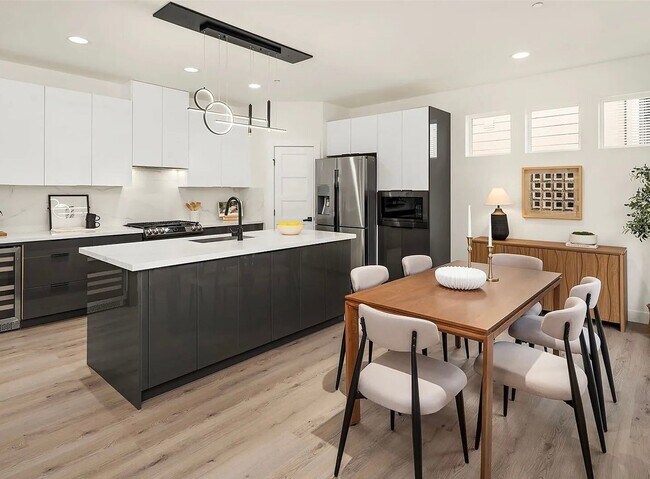 Building Photo - 19623 23rd Dr SE