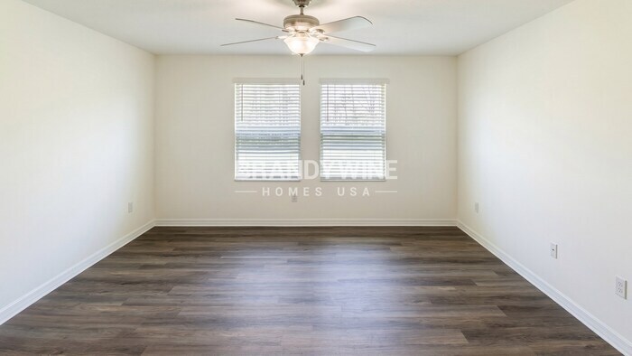 Building Photo - 5688 Marbella Dr