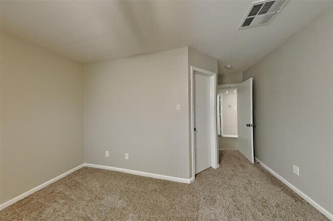 Building Photo - 20527 Cypress Gully Dr