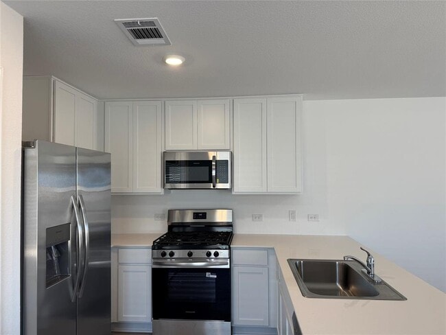 Building Photo - 2306 Dust Devil Dr