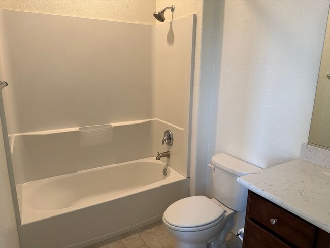 Building Photo - San Jose Comfort, Convenience and Location