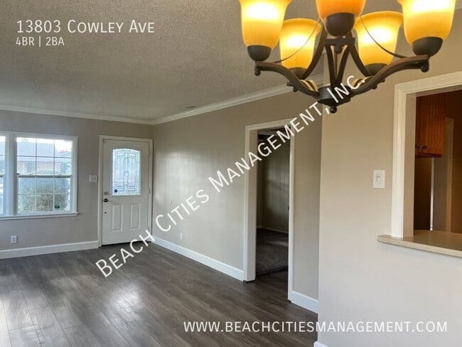 Building Photo - 13803 Cowley Ave