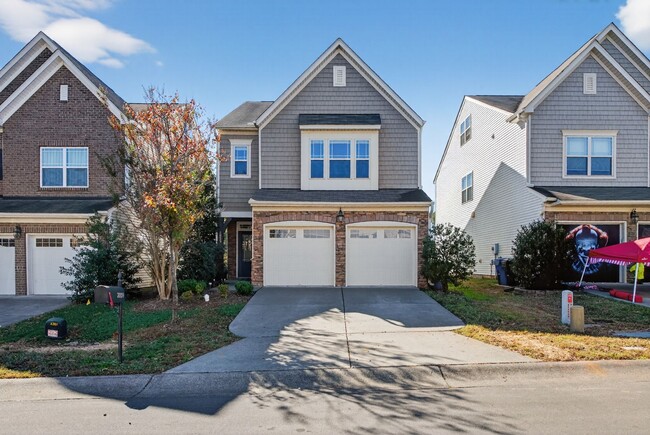 Building Photo - 2059 October Dr