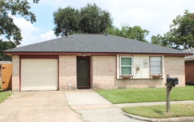 Primary Photo - 1423 Kappa St