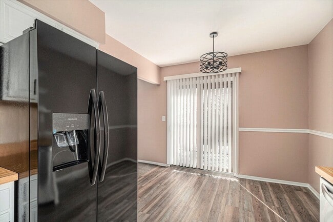 Building Photo - 1995 Monday Dr