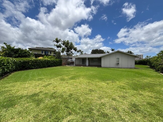 Building Photo - [4 Bed 2 Bath] Single Family Home with Large Backyard in Prime Aiea Location