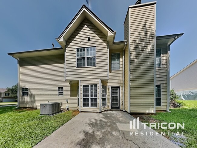 Building Photo - 3927 Brandon Lee Way