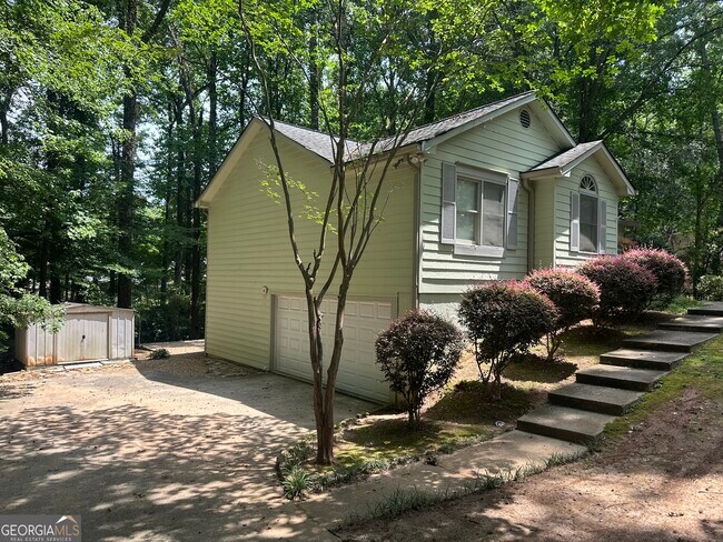 Building Photo - 344 Summer Pl