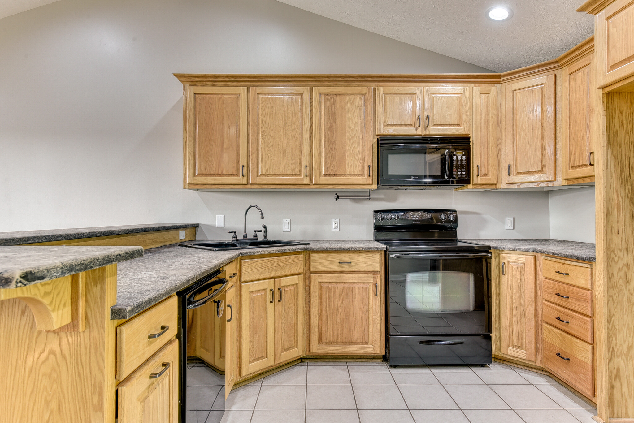 Building Photo - 5710 N 68th St
