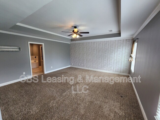Building Photo - 15 Veterans Ct