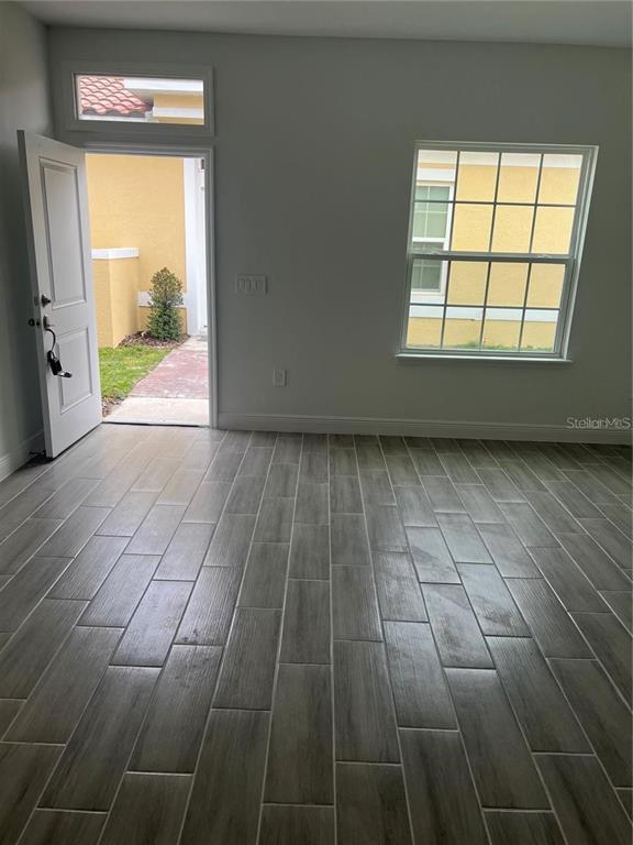Building Photo - 1584 Cumin Dr