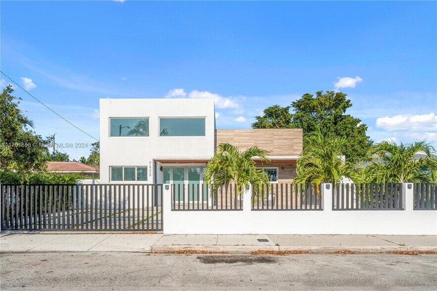 Building Photo - 7525 Buccaneer Ave