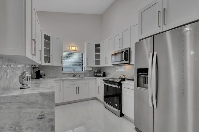 Building Photo - 3374 NW 28th Terrace