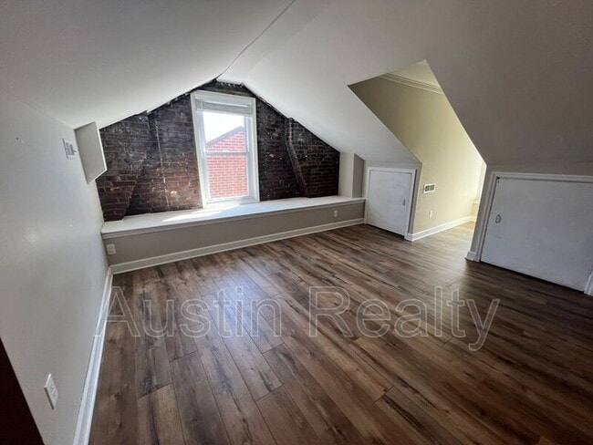 Building Photo - 3308 Lemp Ave