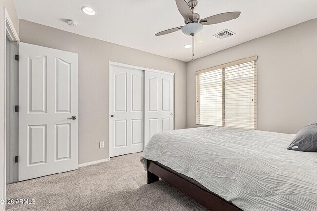 Building Photo - 7657 S Debra Dr