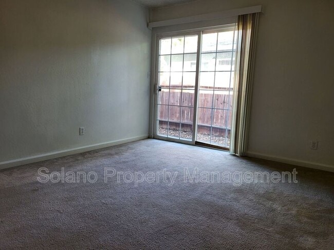 Building Photo - 1239 Ohio St