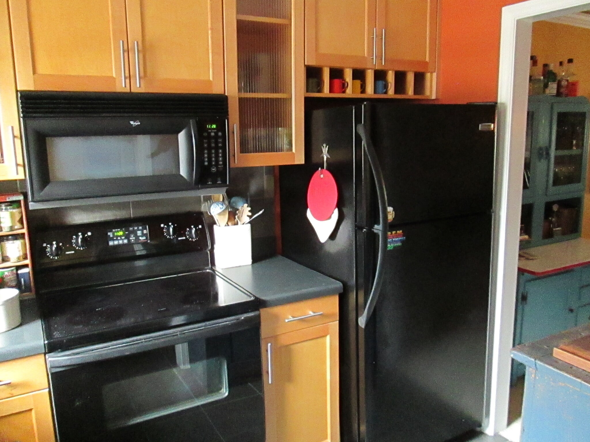 Building Photo - 1055 Baxter St