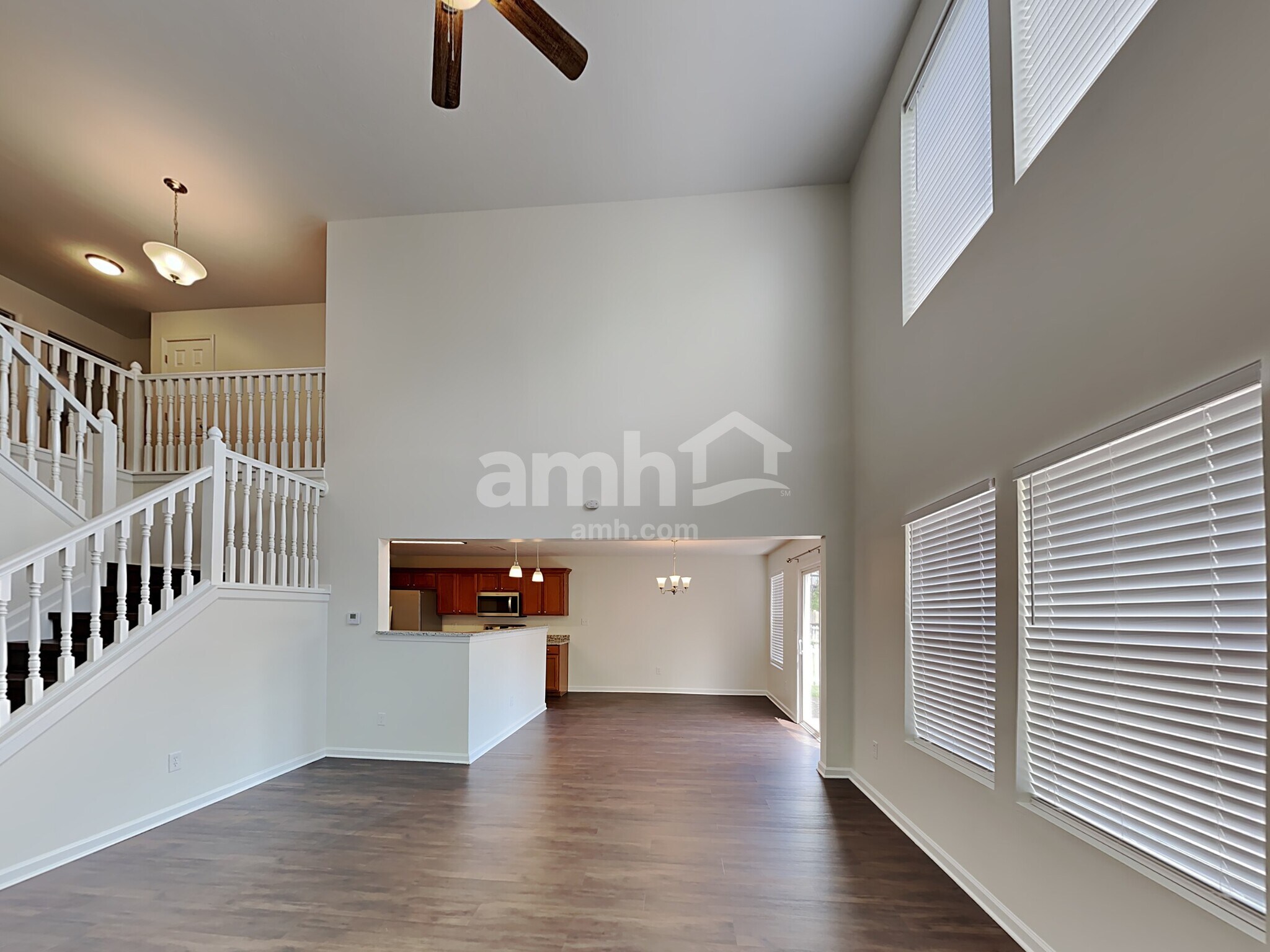 Building Photo - 15518 Farmland Ct