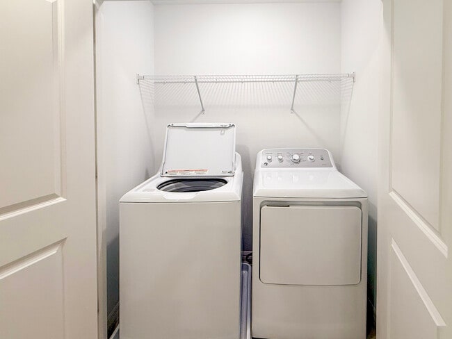 Building Photo - 3631 Landing Net Dr