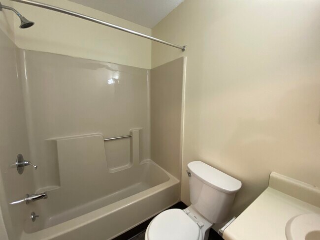 Building Photo - 155 Eastern Ave