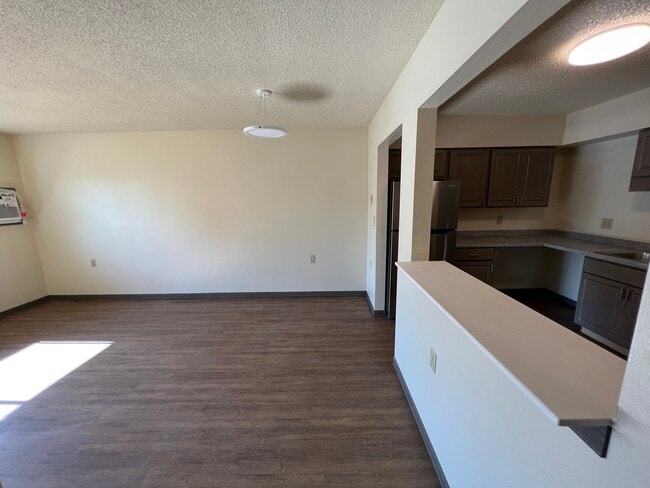 Building Photo - 117 Maine St