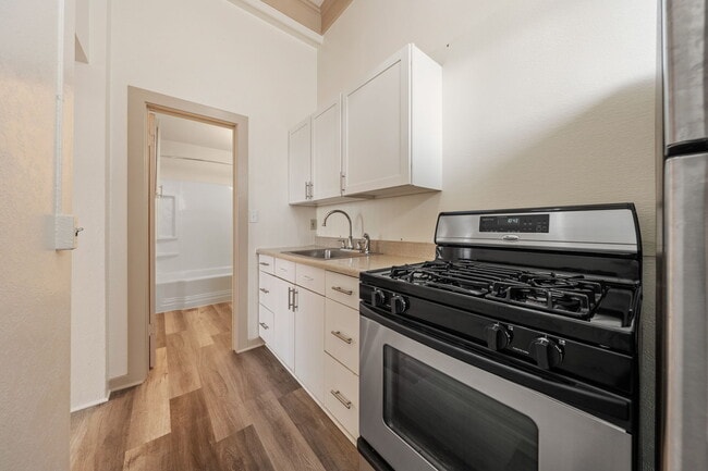 Building Photo - Kitsap Inn