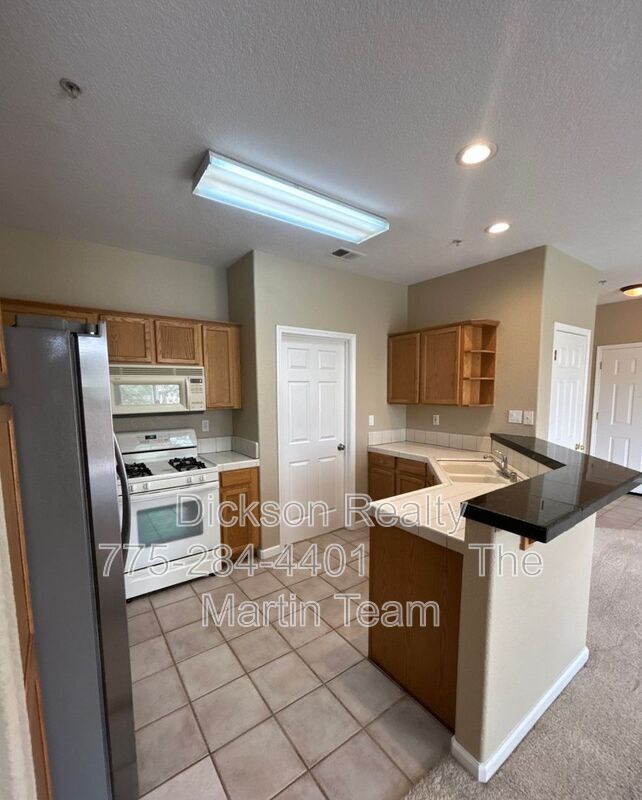 Building Photo - 6230 Ingleston Dr