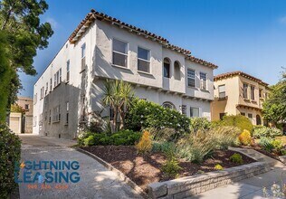 Building Photo - 6135 1/2 Saturn Street-6135D