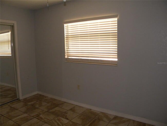 Building Photo - 1031 Royal Palm Ave