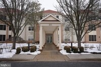 Building Photo - 2111 Ganton Green