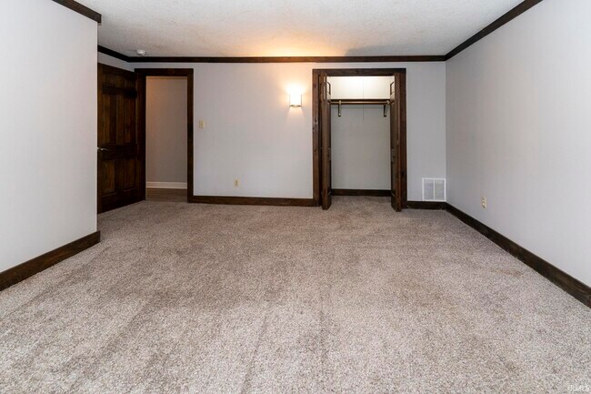 Building Photo - 7877 Marywood Dr