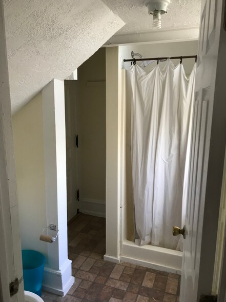 Building Photo - 14 Beacon St